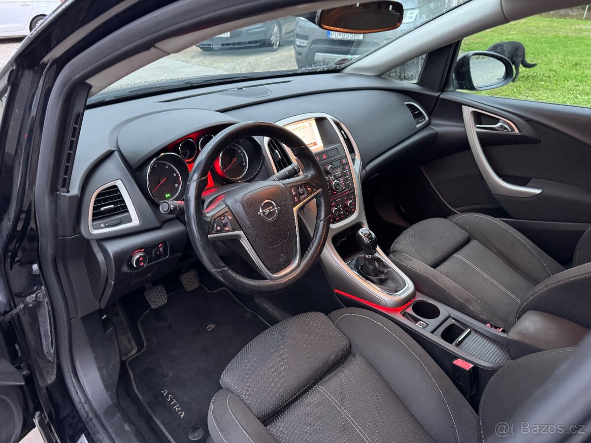 Opel Astra J 2,0CDTi 118kW, tažné - 8