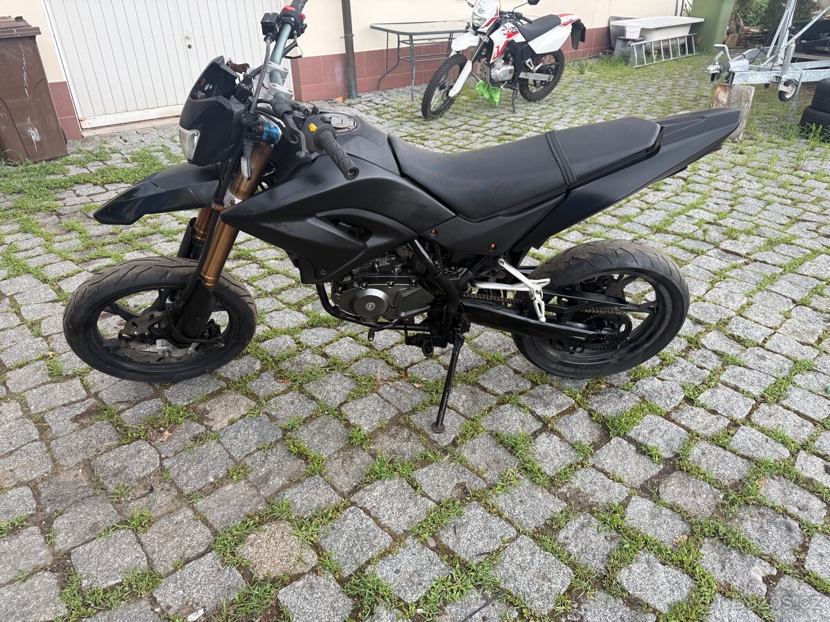 KSR Generick 125 TW - 8