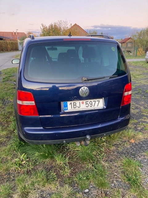 Touran 1.4 TSI na LPG - 1T2 103kw - trochu kouří - 8