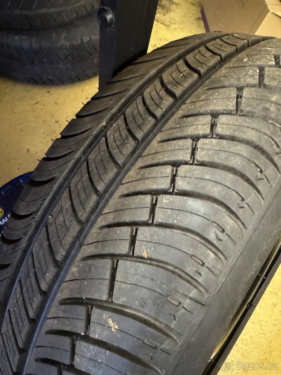 zim. pneu Michelin 195/65/R15+kola+disky+rezerva - 8
