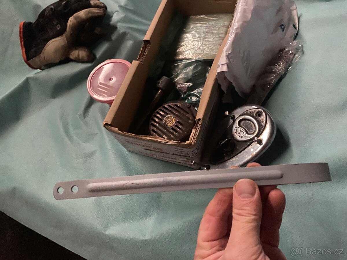 JAWA Parez/ 550 - S22 , 555, - 8