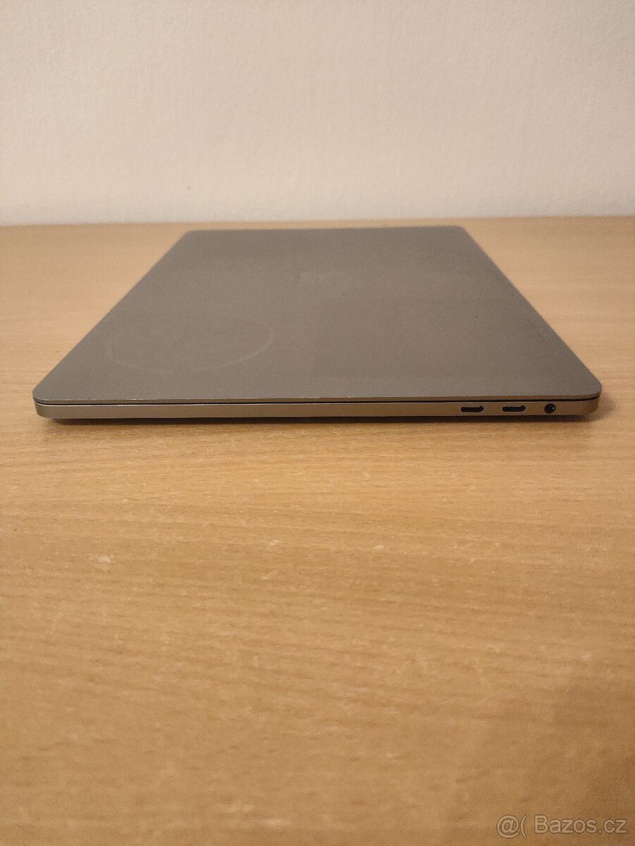 Apple MacBook Pro 2018 – i5 | 8GB | 256GB - 8