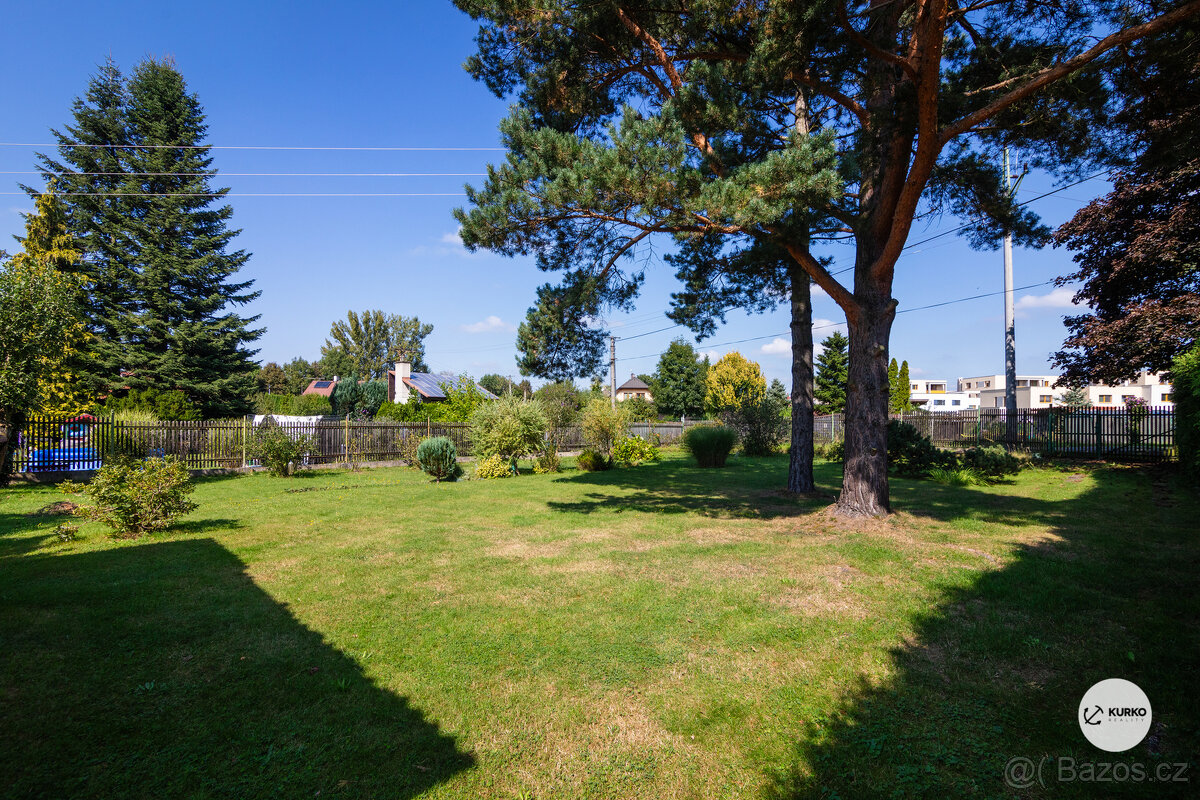 Stavební pozemek o výměře 859 m2 ve Frýdku, Nové Dvory-Podhů - 8