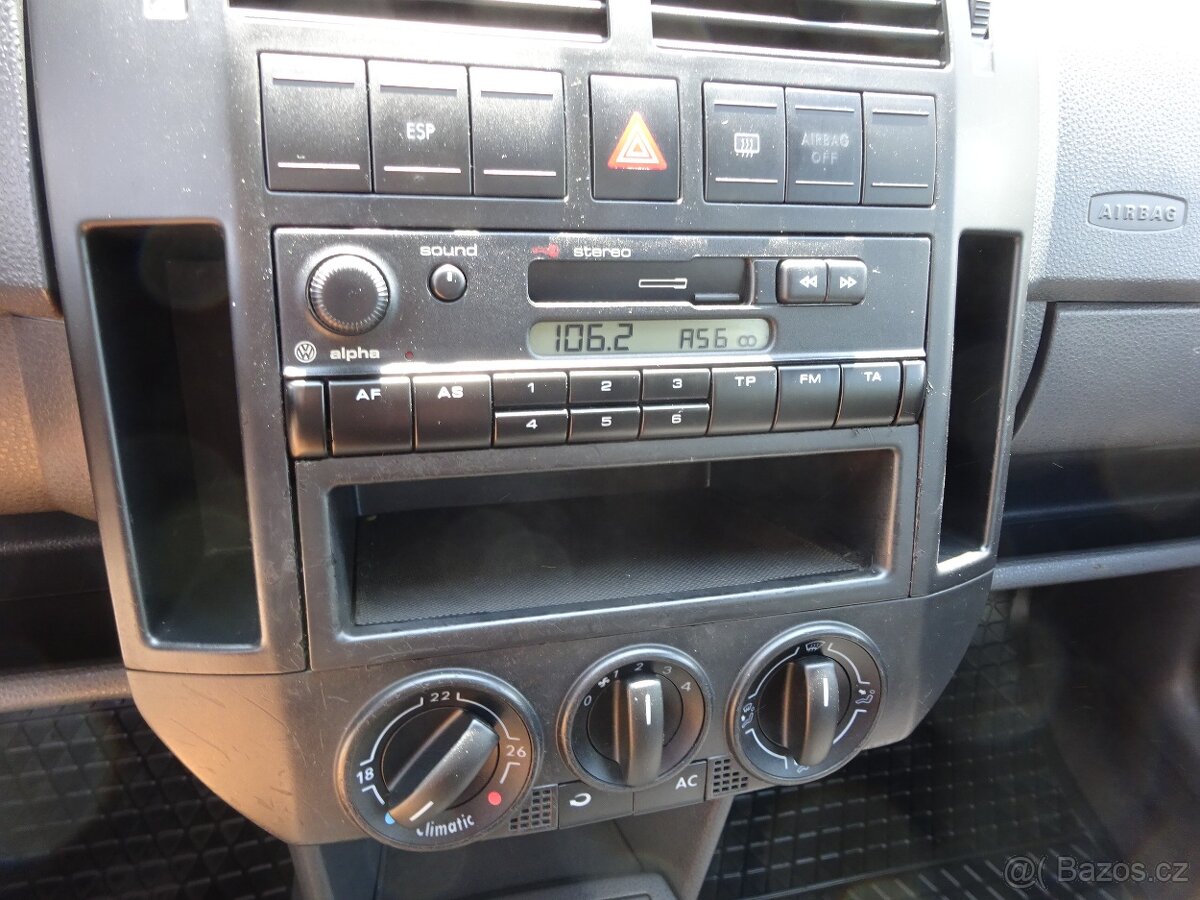 VW Polo 1.2i r.v.2002 (47 kw) STK:4/2027 - 8