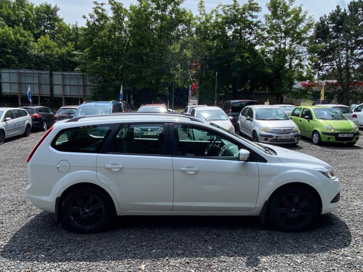 Ford Focus Combi 1.6 TDCI 66kW klima tažné bez DPF STK 11/27 - 8