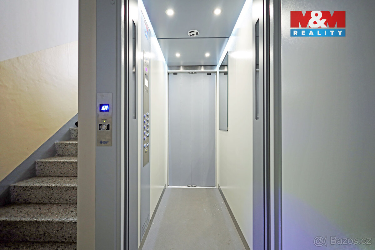 Pronájem bytu 1+1, 37 m², Sokolov, ul. Sportovní - 8