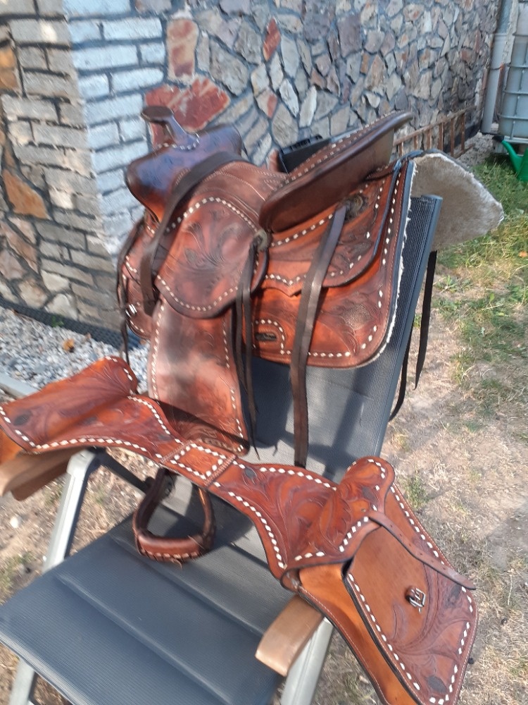 Prodám krásné westernové sedlo - 8