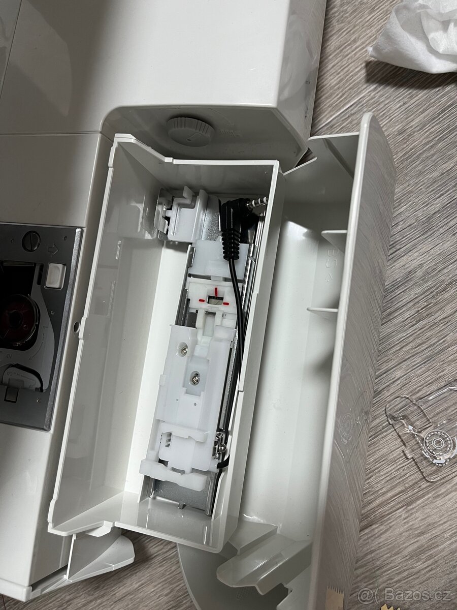 šicí stroj Juki HZL -F 370 - 8