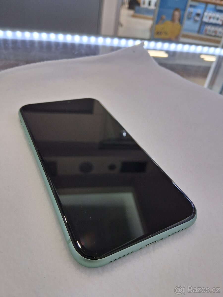 Apple iPhone 11 128GB - 8