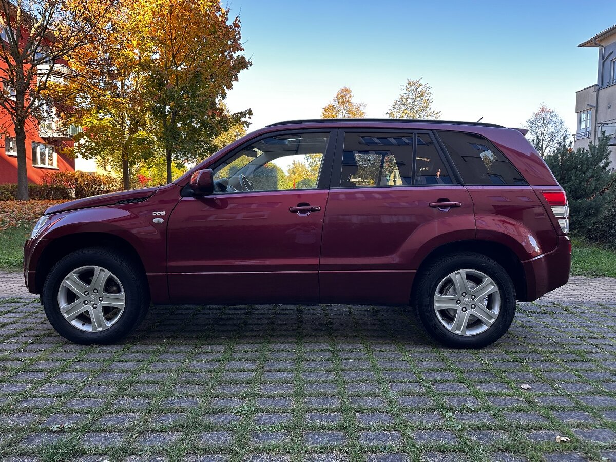 Suzuki Grand Vitara 1.9 DDiS 95kW Kůže Xenony Šíbr Tažné 2t - 8