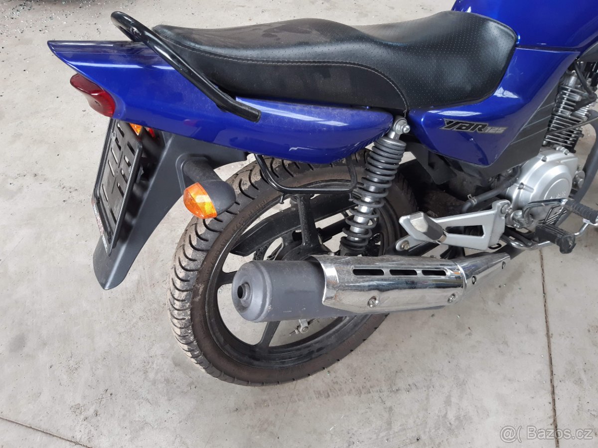 Yamaha YBR125 2008 7,5kW E399E - dily - 8