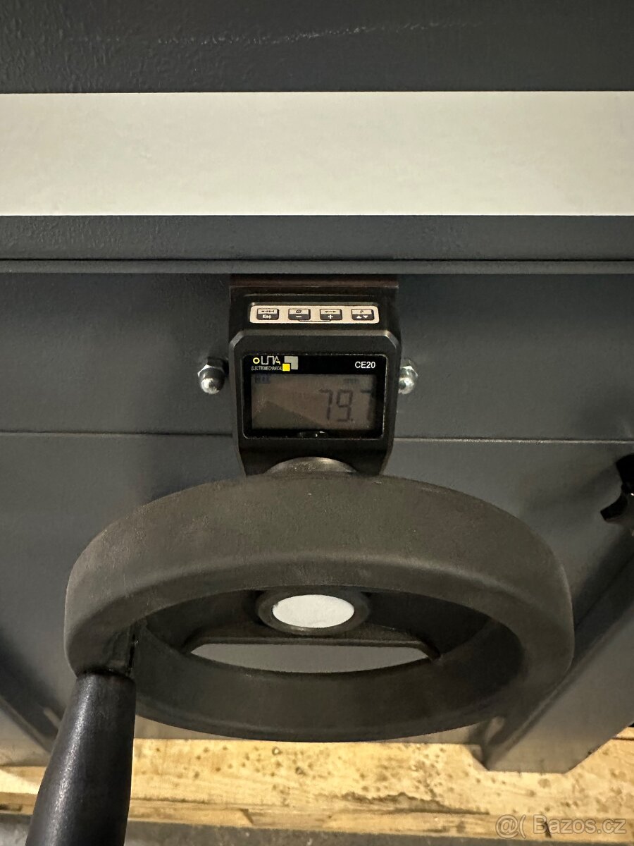 Kartáčovací stroj - 8