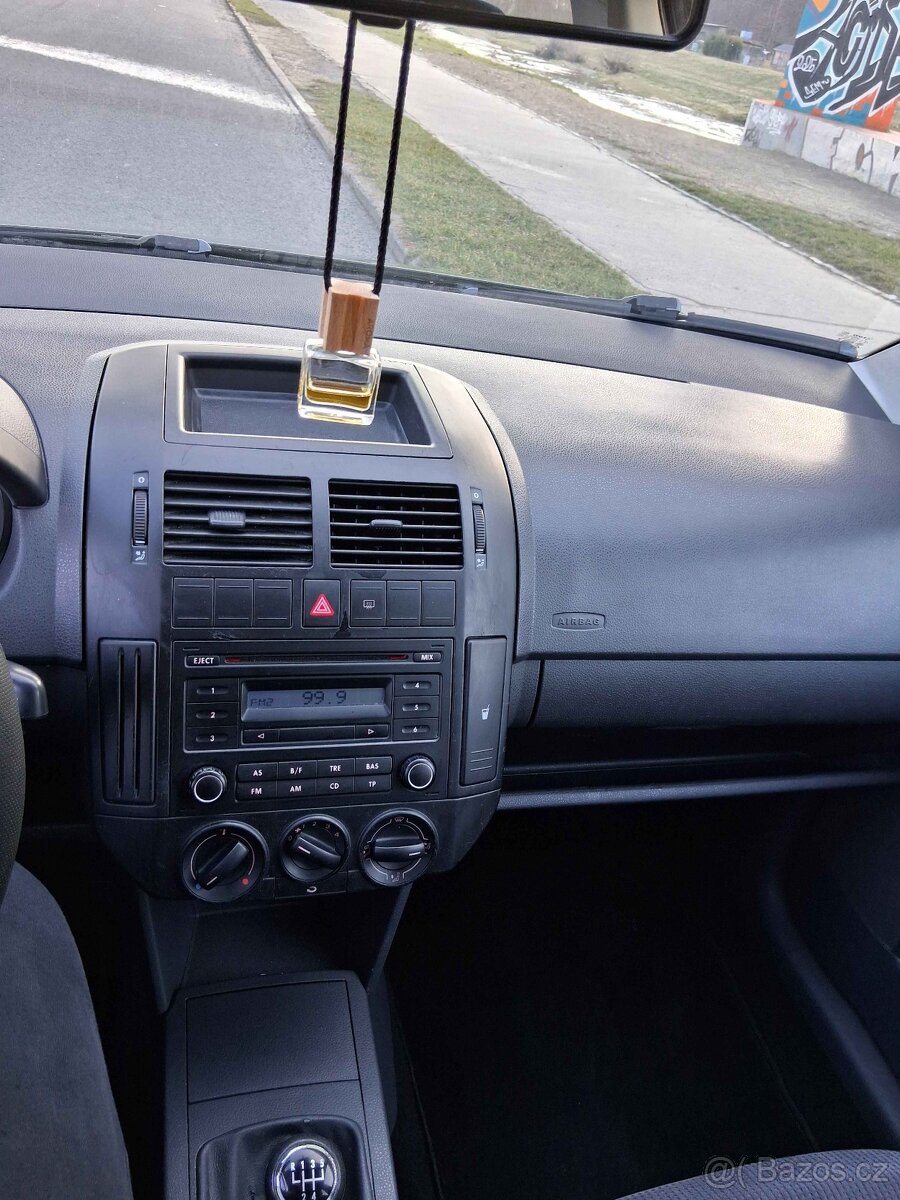 VW Polo 1,2 i 40kW - 8