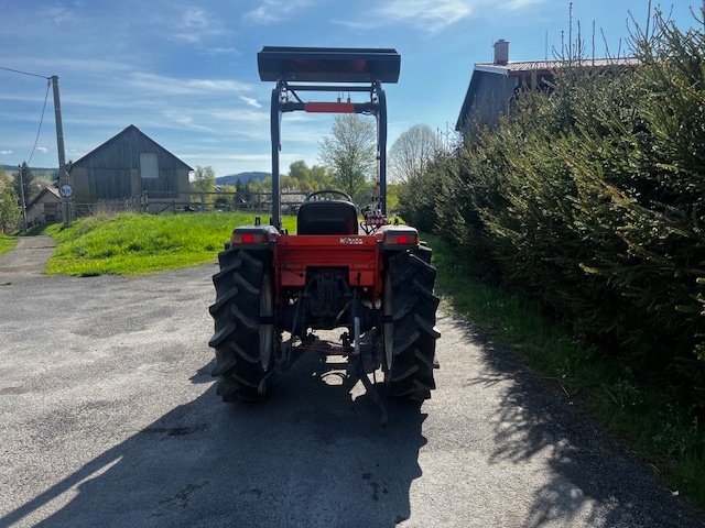 Malotraktor Kubota GL27 s čelním nakladačem - 8