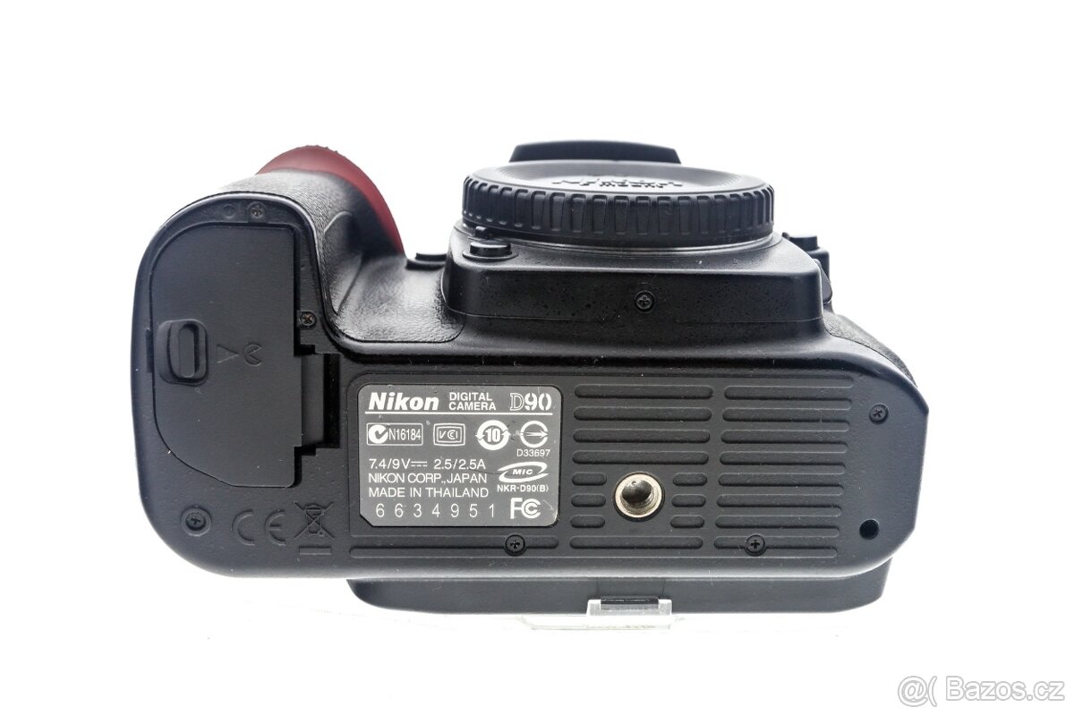 Zrcadlovka Nikon D90 + 18-70mm - 8