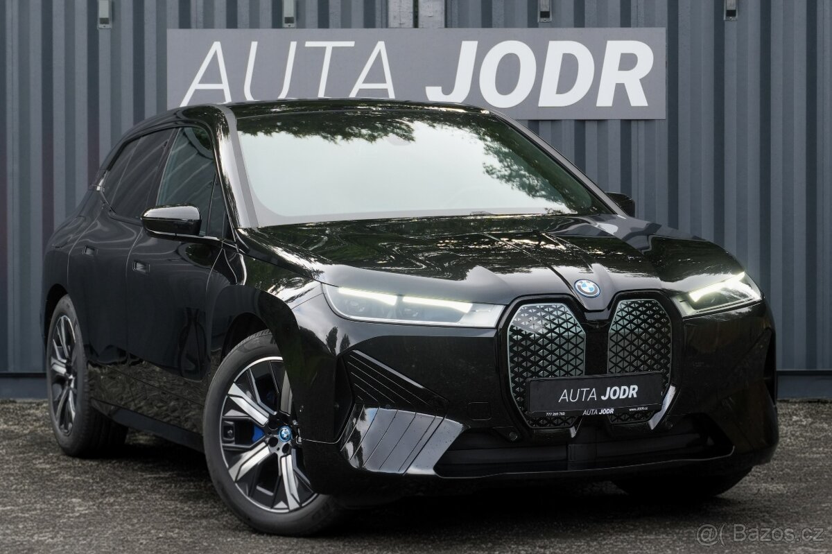 BMW IX xDrive 50 385 kW, Panorama, Tažné, Záruka, SoH 97.5% - 8
