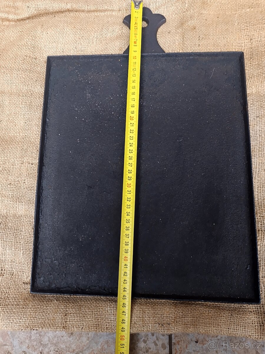 Starý litinový tál - Top stav - 8