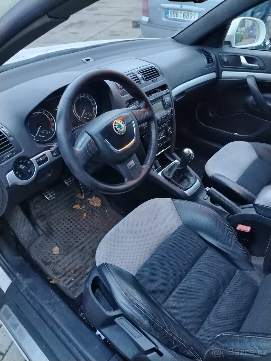 Škoda Octavia 2 RS facelift 2.0 125kw - 8