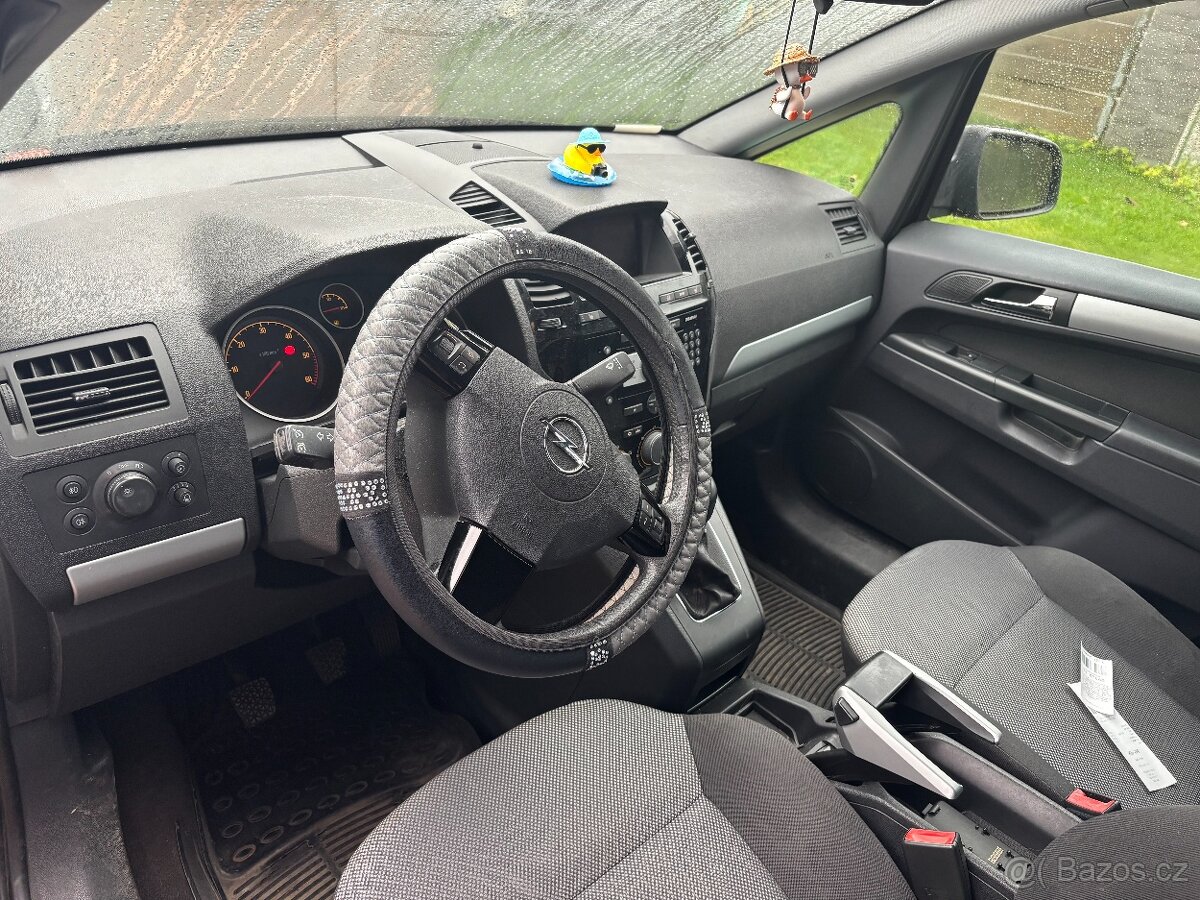 Opel Zafira 1,9CDTi - 8
