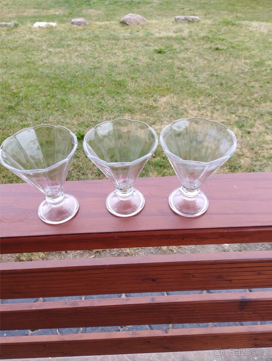 Poháry na dezerty - 8