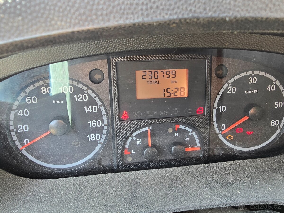 Citroën Jumper 2.2 HDi (2012) - 8