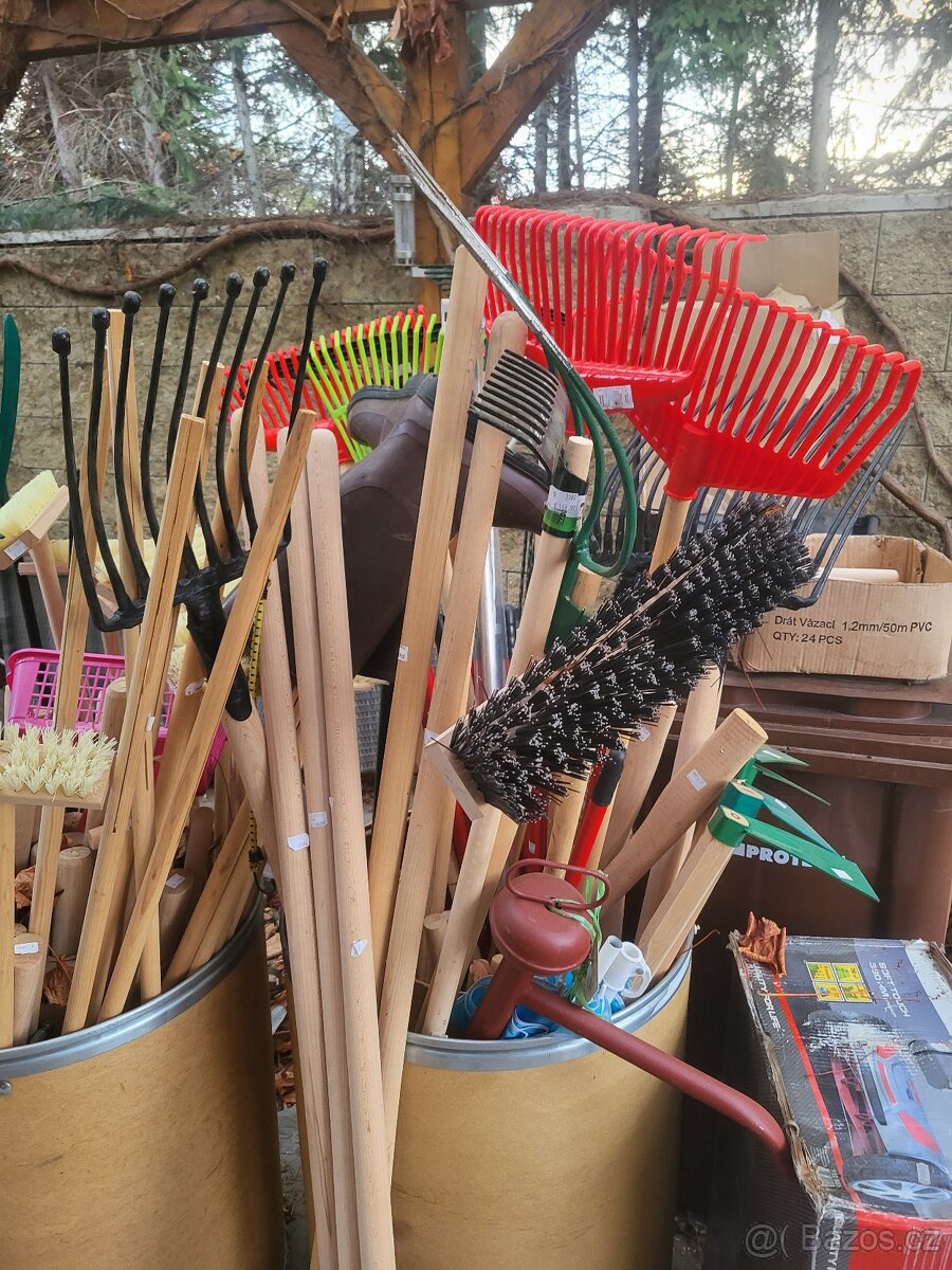 Zahradní nářadí - 8