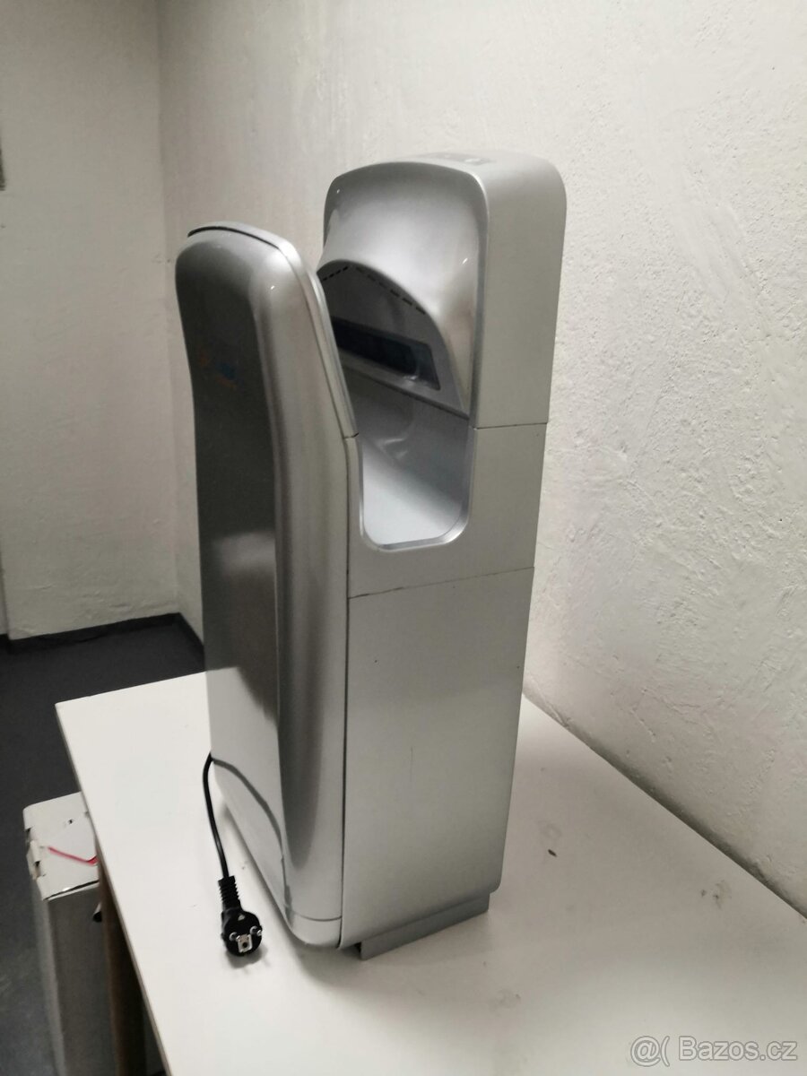 Drtiče odpadu+vysoušeče rukou - 8