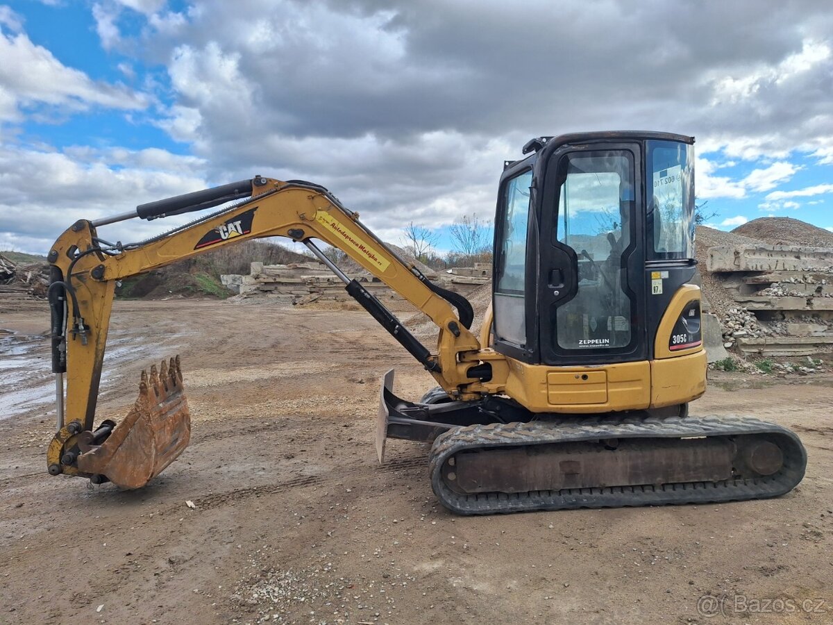 CATERPILLAR 305 C - 8