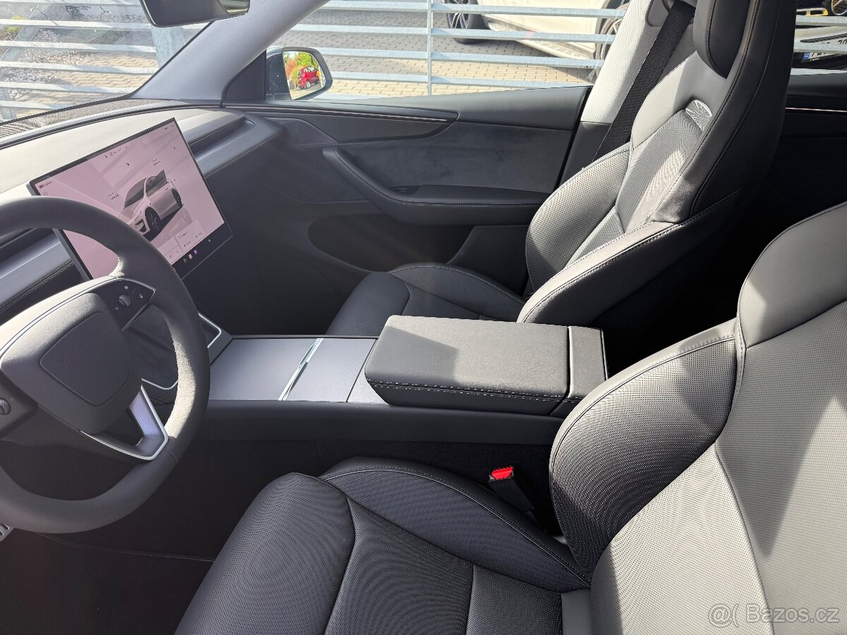 TESLA PERFORMANCE 2026 model - 8