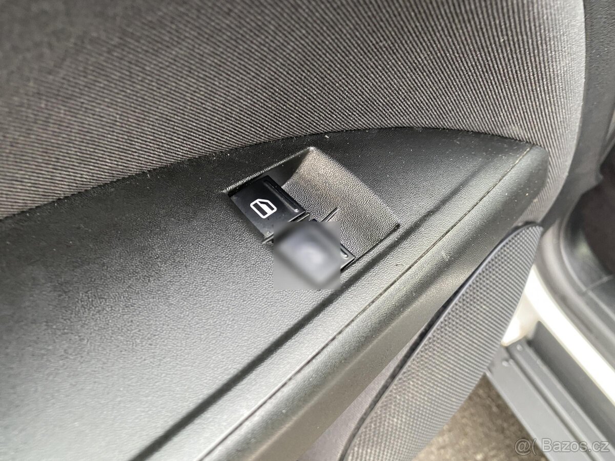 Seat Altea 1.6TDI , 77 kW nafta, 2012 - 8