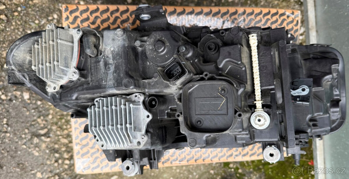 Světlomet laserový levý 9479267 BMW 5 G30, G31, F90 - 8