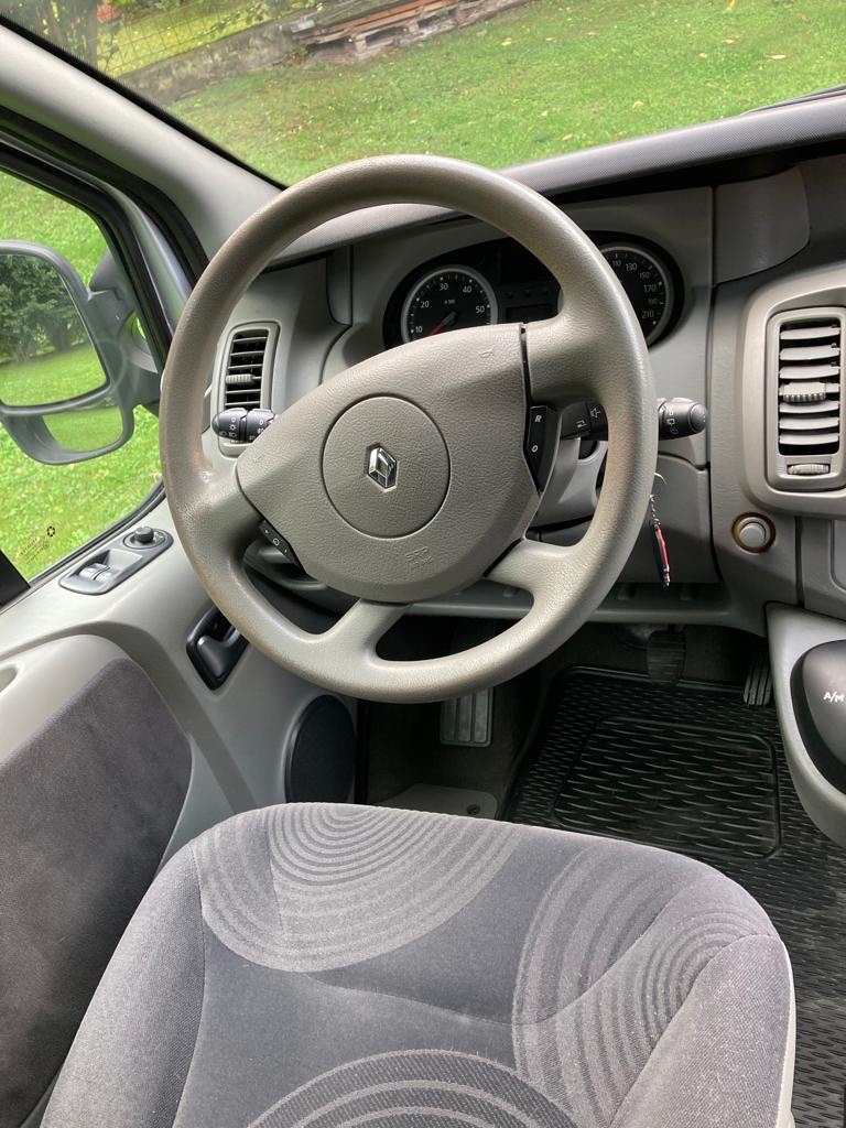 Renault Trafic - 8