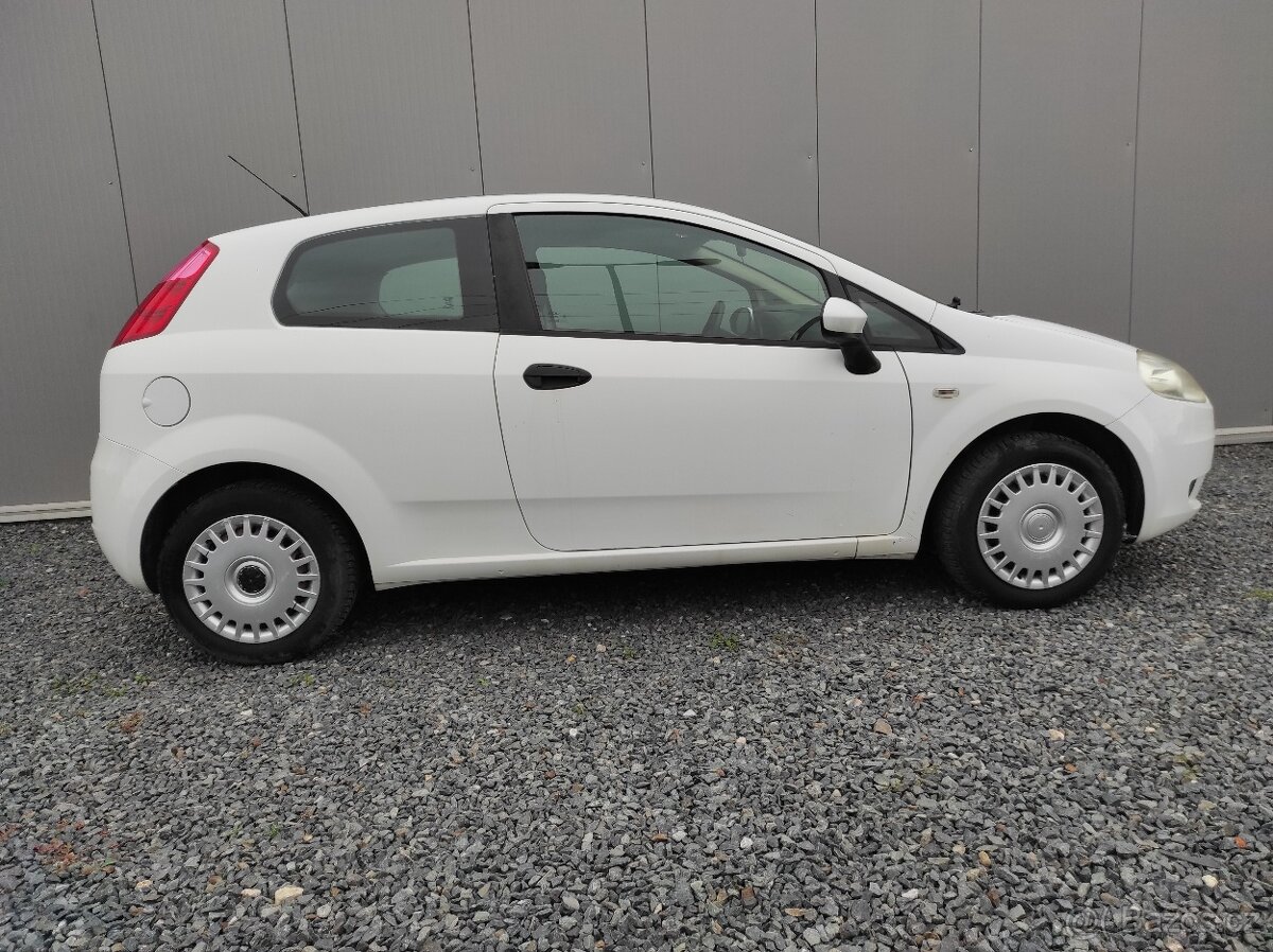 FIAT PUNTO 1.2i po 1. MAJITELI KOUPENO V ČR - 8