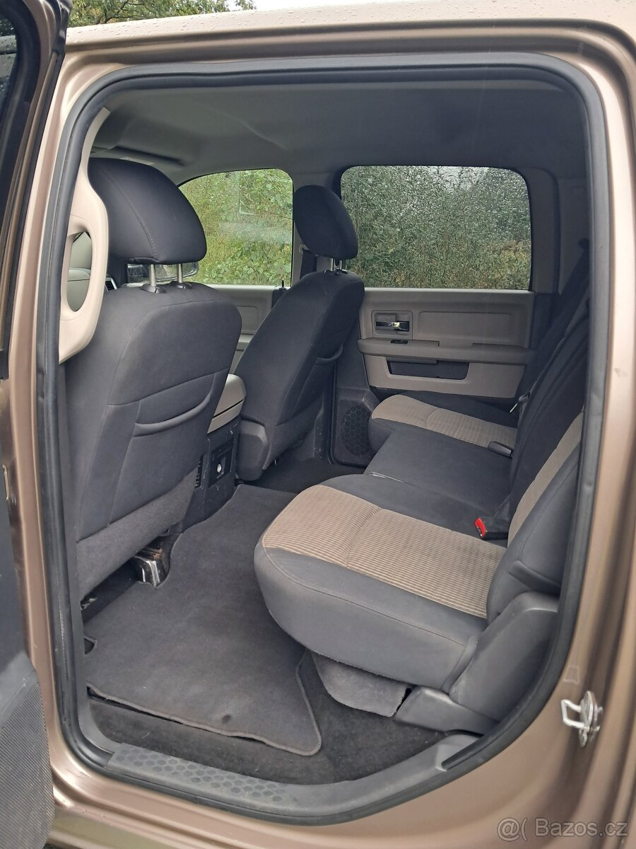 Prodám Dodge RAM 1500 HEMI 5,7 4x4 DPH - 8