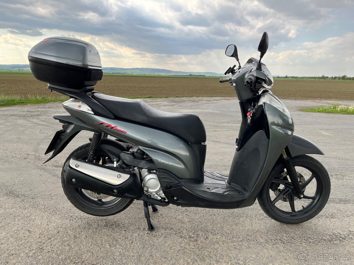 Honda SH 300 i - 8