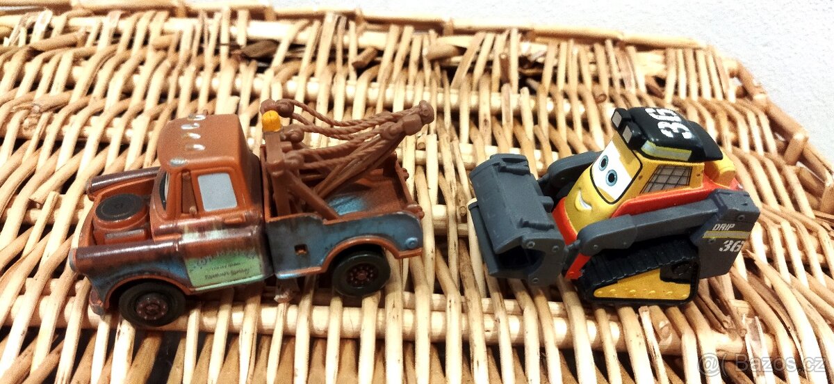 Retro autíčka - kovové, plastové i na setrvačník - 8