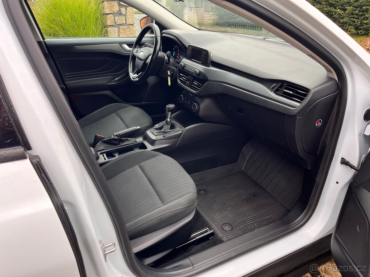 Ford Focus Combi benzin 92kW 2019 ČR Nové rozvody - 8