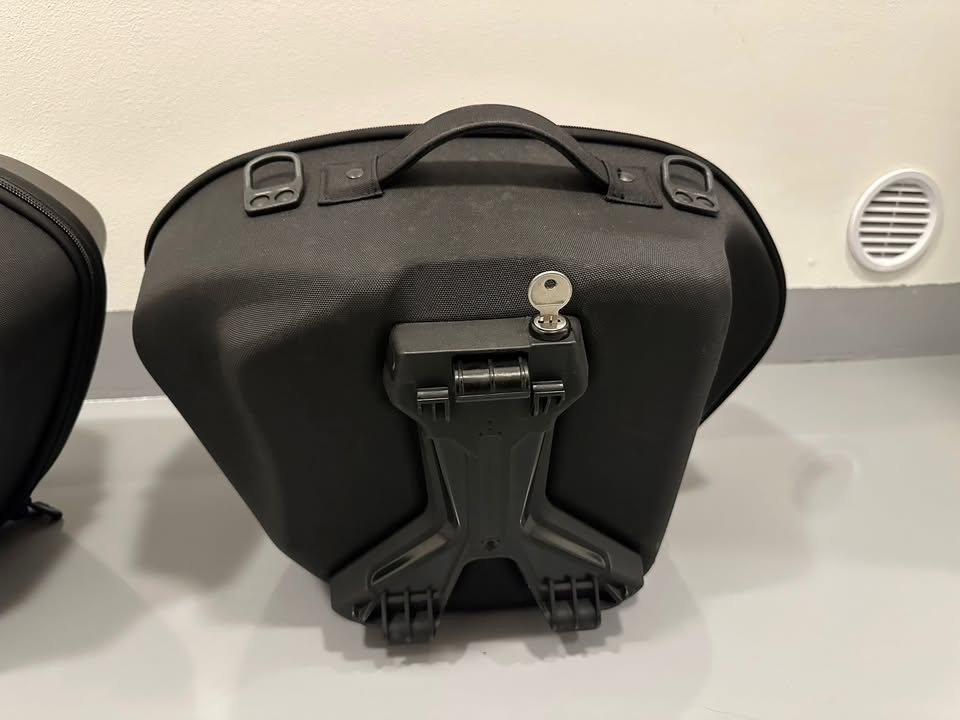 Kufry Ducati Supersport 950/S - 8