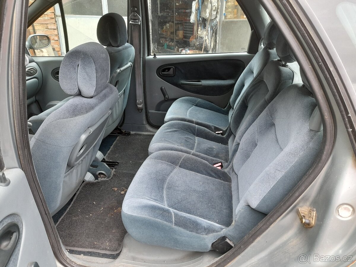 Renault megane scenic 1,6 - 8