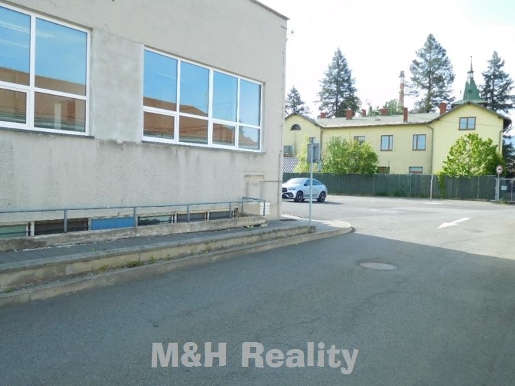 Pronájem výrobního, skladovacího, obchodního prostoru 100m2 - 8