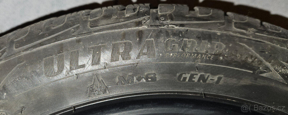 Zimní pneu 215/50 R17 - 215/50/17 - Goodyear - 8