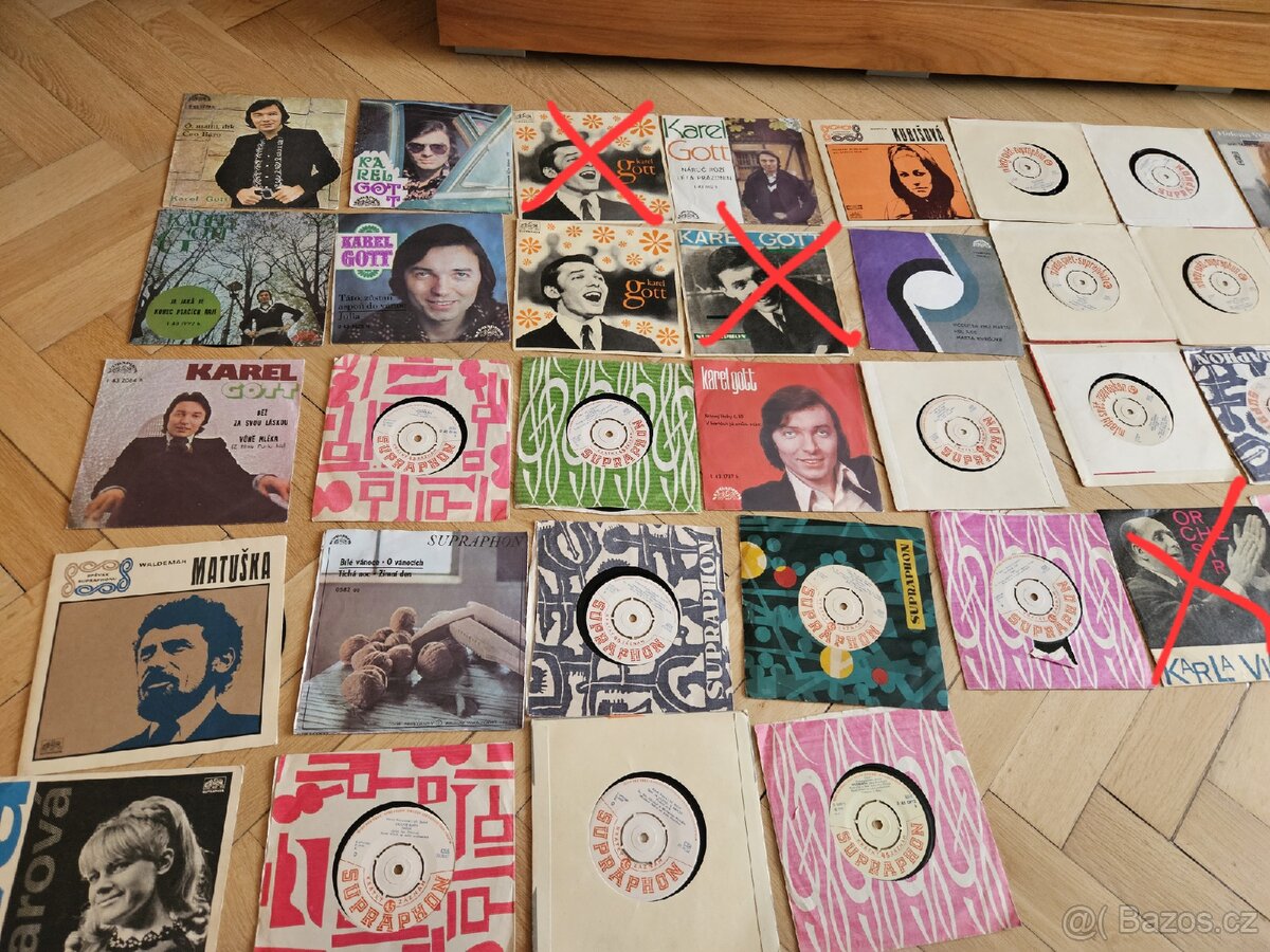 LP desky - 44 velkých + 68 malých - 8