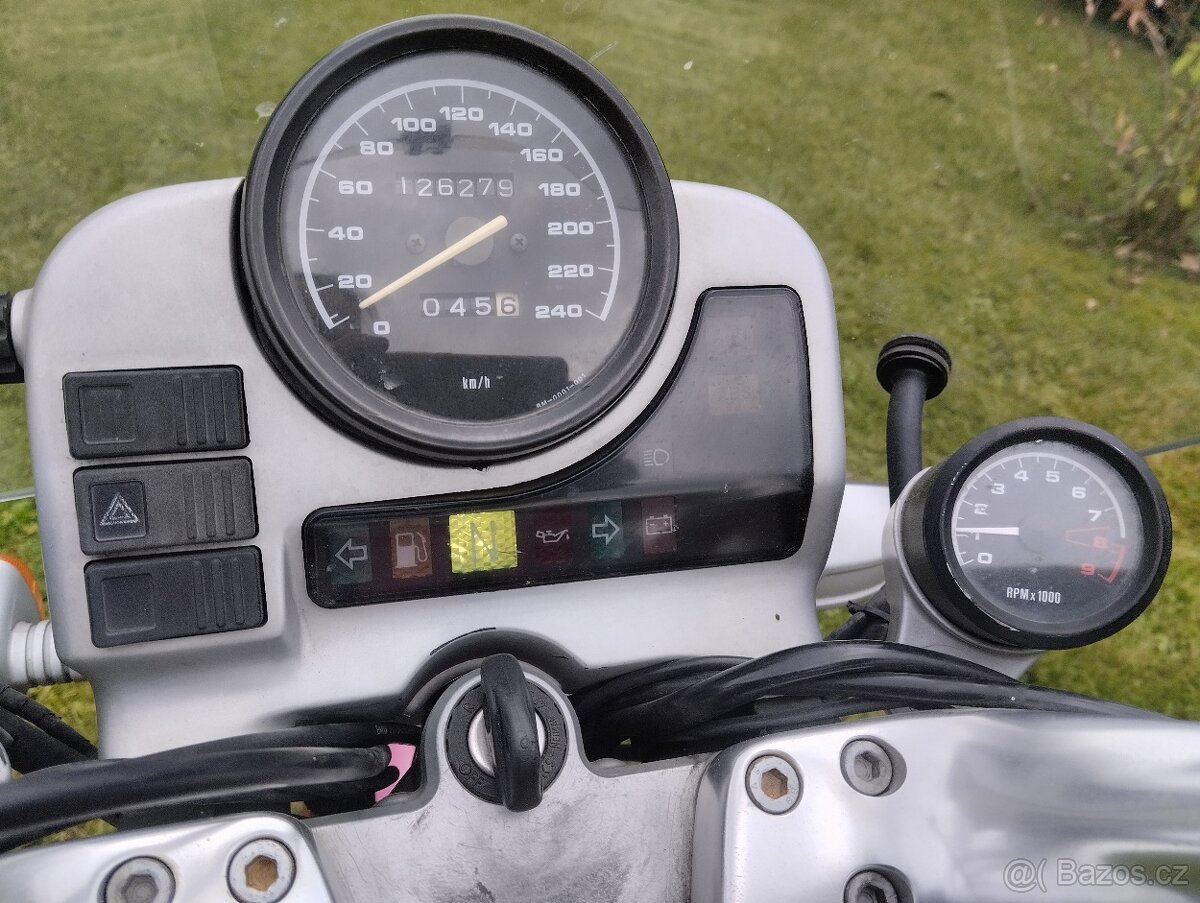 BMW R1100R - 8
