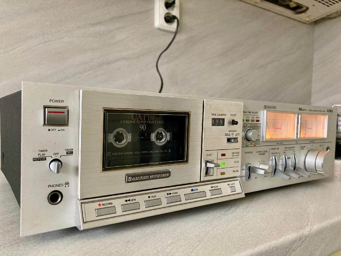 Aiwa M 700 - 3 head TOP - 8