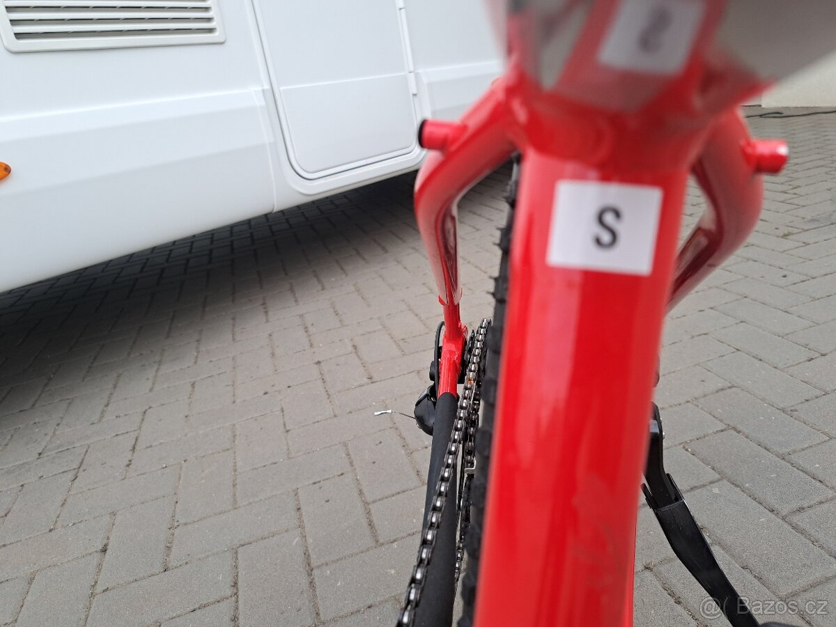 TREK MARLIN 5 27,5" rám S - 8