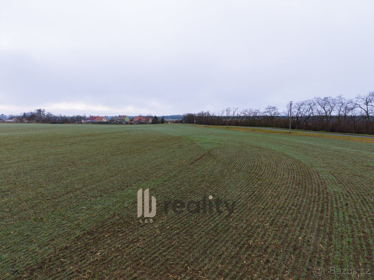 Prodej stavebního pozemku 721 m², Pohořelice, ev.č. 00043 - 8