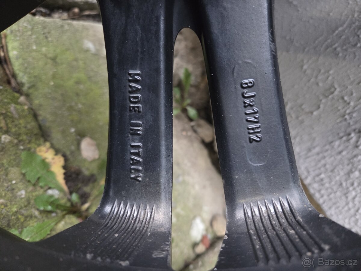 Alu kola R17 - 8
