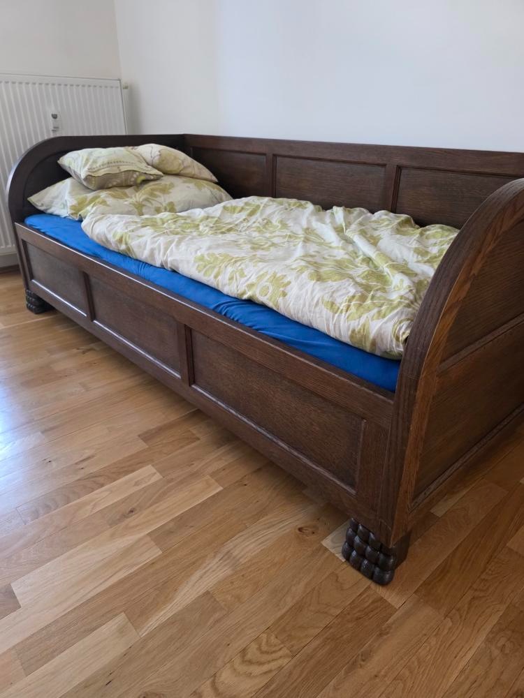 Gerstel stůl , židle,vitrina,lůžko- pánský pokoj - 8