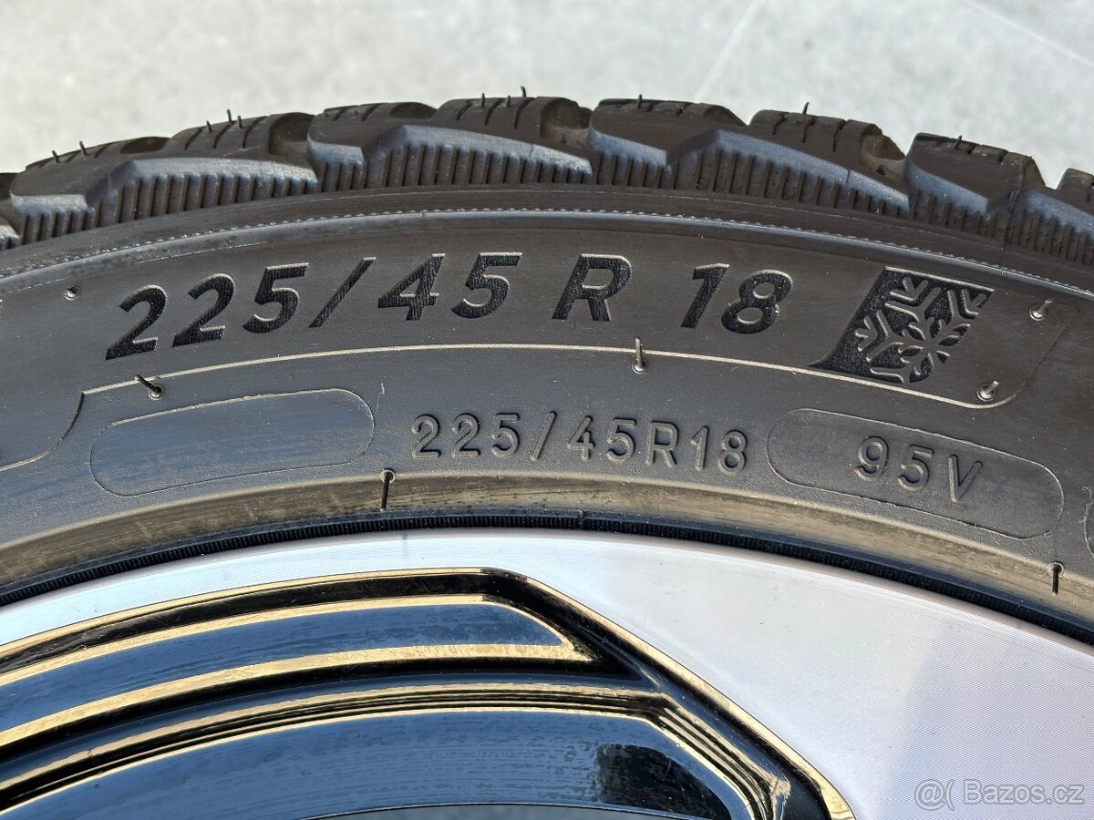 W205 C205 Mercedes Alu Kola R18 Zimní Michelin - 8