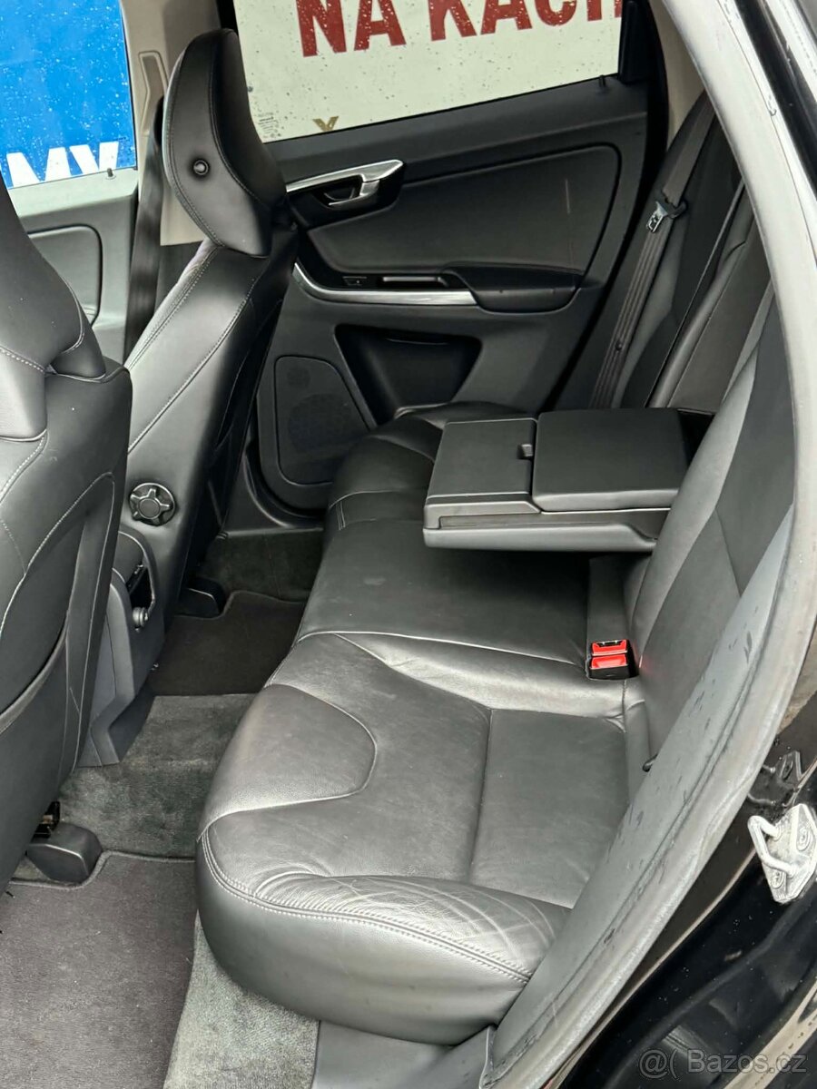 Volvo XC60 D5 2,4 nafta 4x4 - 8